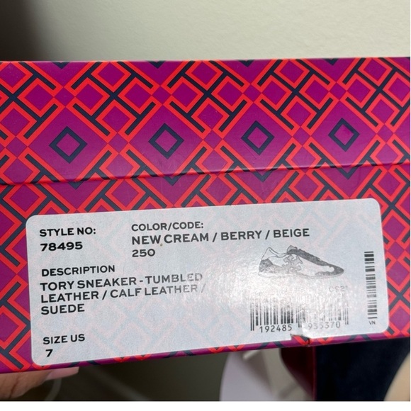 Tory Burch Sneakers-Tumbled Leather/Calf Leather/Suede. (Size US7) includes box - Picture 10 of 10